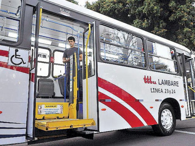 Buses deberán contar con rampas para personas con discapacidad desde junio.