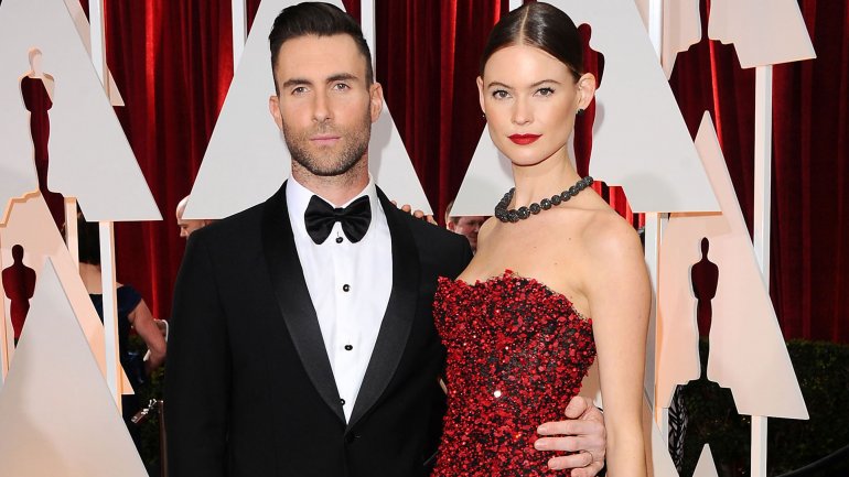 Adam Levine y la modelo Behati Prinsloo serán padres