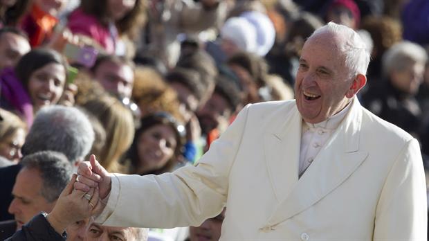 El Papa lavará los pies a refugiados de un centro de Roma el jueves santo