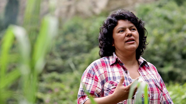Matan a activista que se opuso a las bases militares de EE.UU. en Latinoamérica