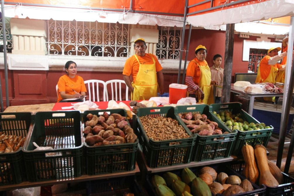 Feria “De la Colonia a tu Mesa” del Indert vuelve hoy por Semana Santa