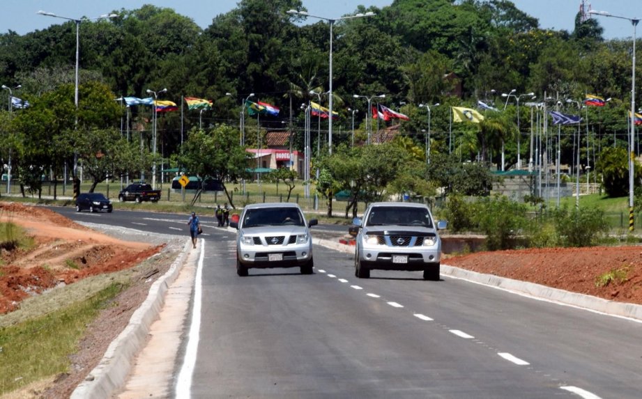 MOPC advierte no estacionar en calles alternativas al superviaducto