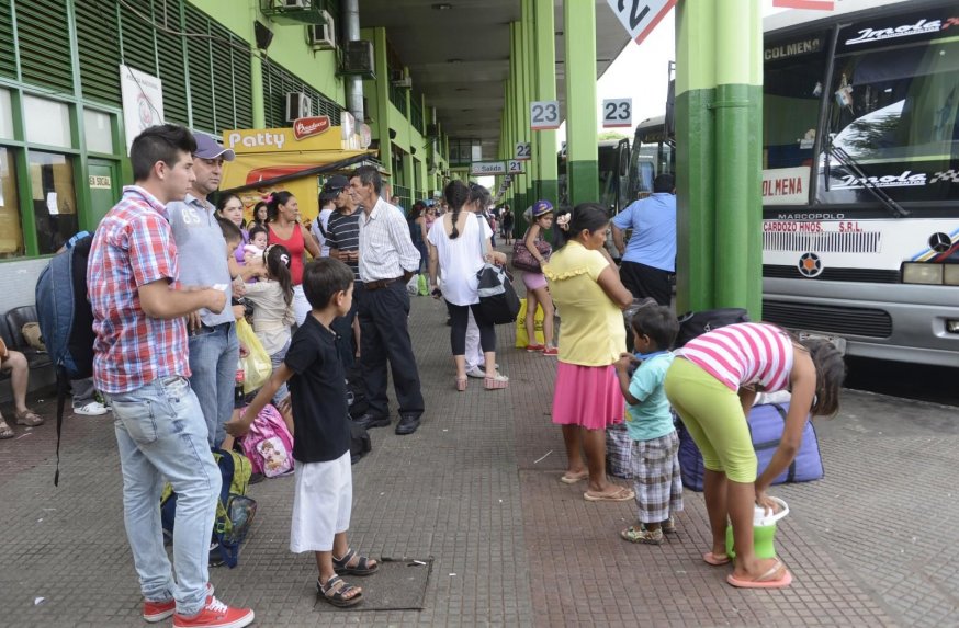 Terminal ‘no da abasto’: Más de 50.000 personas viajan diariamente