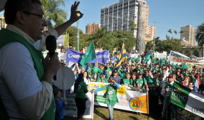 Cooperativistas se manifiestan en contra de la imposición del IVA