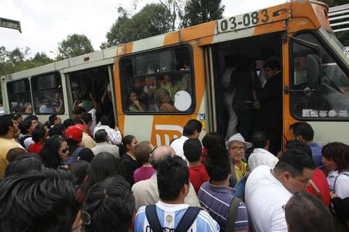 México: transporte publico mas barato o gratis a cambio de un dia sin coche