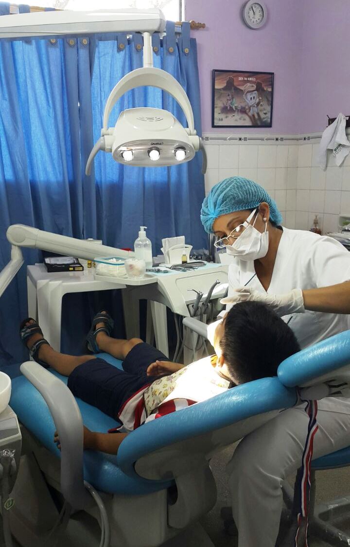 Equipan sala de odontología del materno infantil