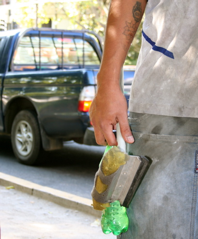 El problema de los limpiavidrios llevará más tiempo de lo esperado