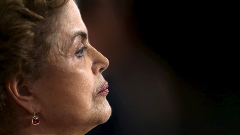 Suspendieron a Dilma Rousseff