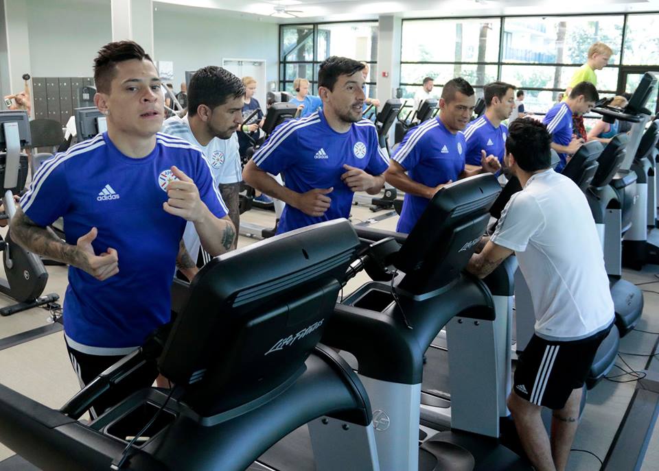 Selección paraguaya entrena sin descanso en Orlando