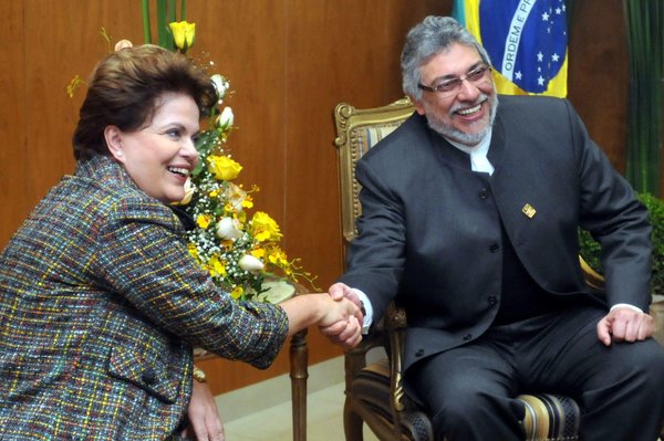 La embajadora de EE.UU., ¿un posible “nexo golpista” entre Brasil y Paraguay?