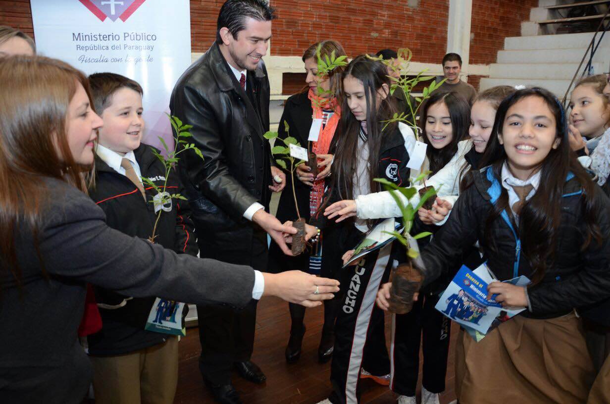 Ministerio Público brindó charla sobre “Delitos Ambientales” a estudiantes de Encarnación