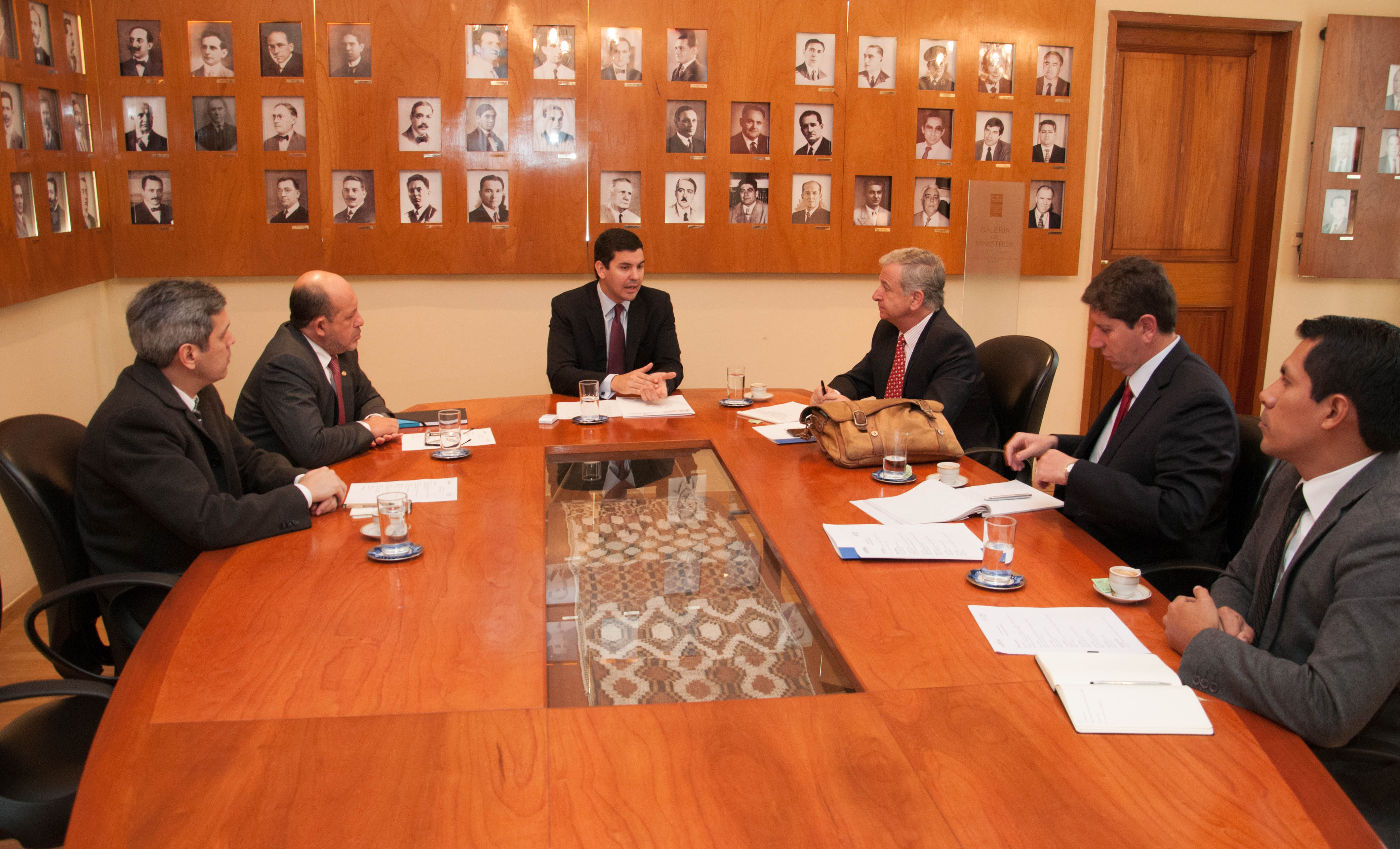 Ex ministro de Hacienda chileno disertará sobre política fiscal