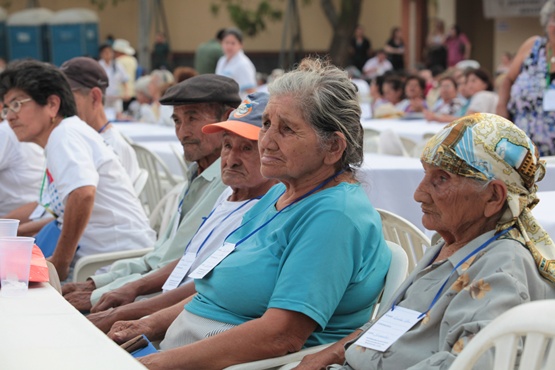 Tratarán gratuidad de pasajes para personas de la tercera edad