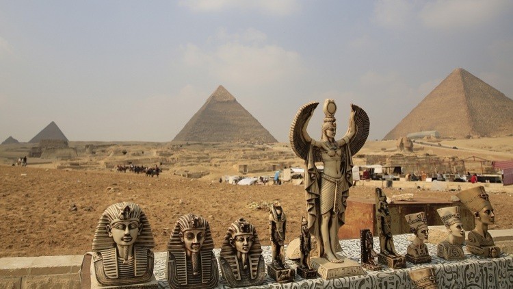 El Estado Islámico amenaza con demoler las pirámides de Giza en Egipto
