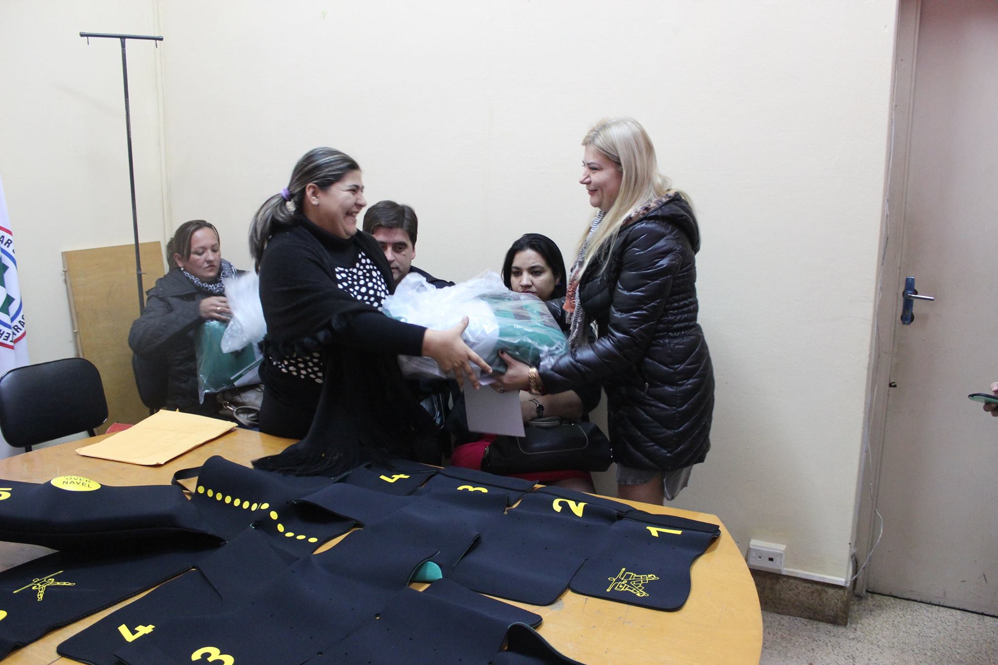 Hospital Regional de Villarrica recibió trajes anti shock