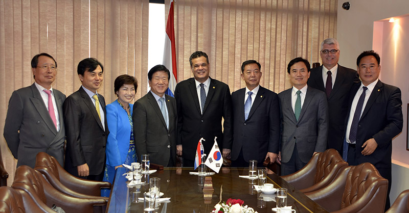 Corea propone futuros proyectos de cooperación interparlamentaria