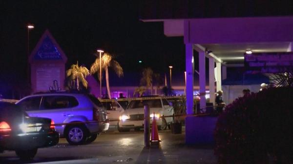 Tiroteo en las afueras de una discoteca en Florida, deja dos muertos y varios heridos