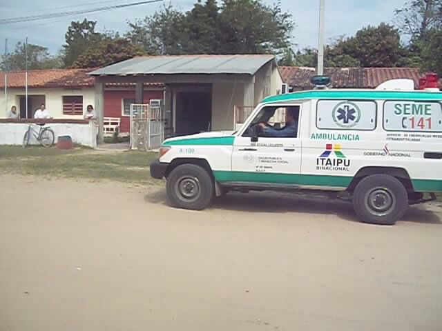Unidad de Salud de Canindeyú recibió ambulancia equipada