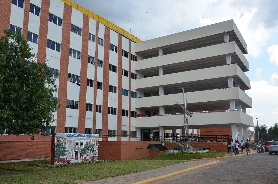 Feriado en San Lorenzo afecta al Hospital de Clinicas