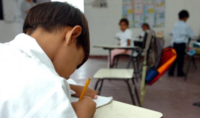 Denuncian caso de Meningitis en escuela