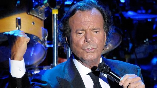 Julio Iglesias vuelve a Paraguay en octubre