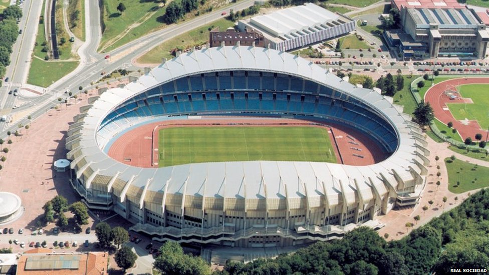 El club de fútbol español que contrató a un indigente que dormía en la puerta de su estadio