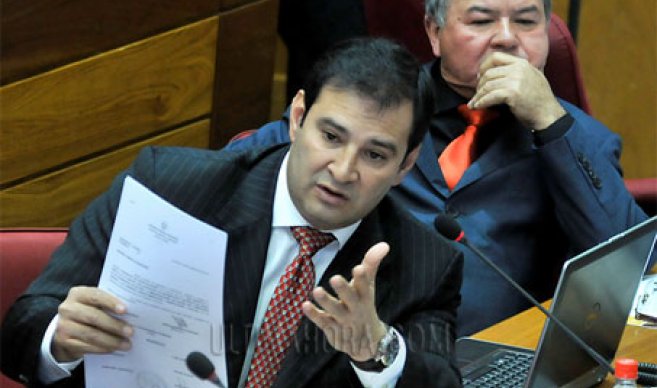 Senador cree conveniente postergar estudio de reajuste salarial