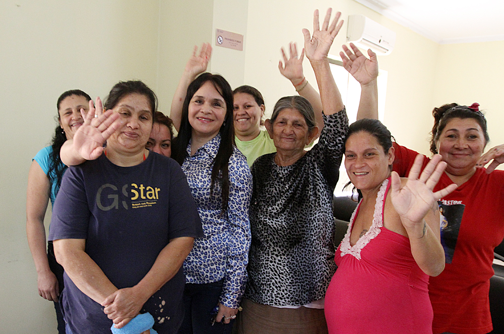 Tras ser indultadas mujeres recuperan su libertad