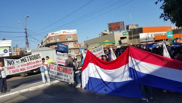 Anuncian nueva movilización contra el metrobús