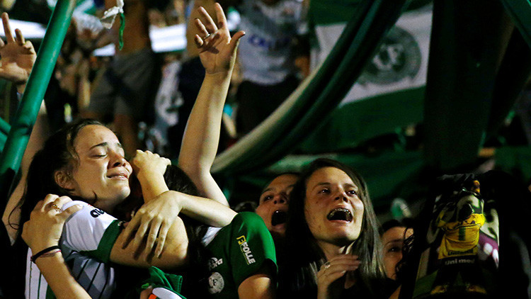 Las esposas de los futbolistas del Chapecoense se tatuaron algo ‘premonitorio’ antes de la tragedia