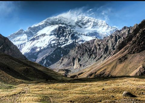 Camilo Román inicia su camino al Aconcagua