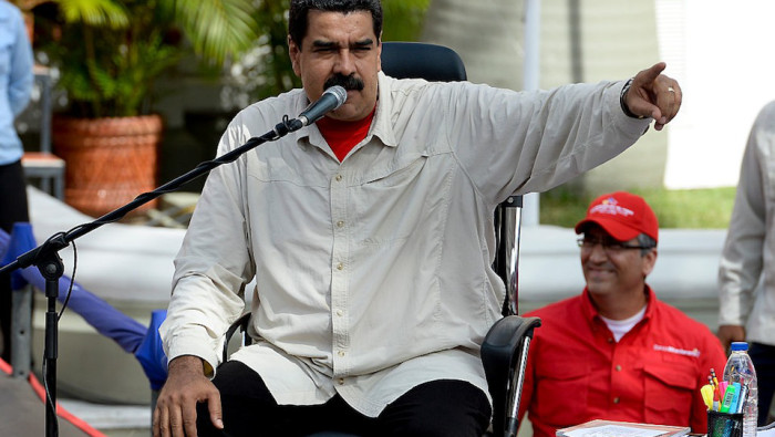 Maduro ordena cerrar frontera con Colombia