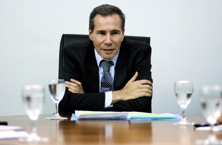 Ordenan investigar la denuncia del fiscal Alberto Nisman contra la expresidenta Cristina Kirchner