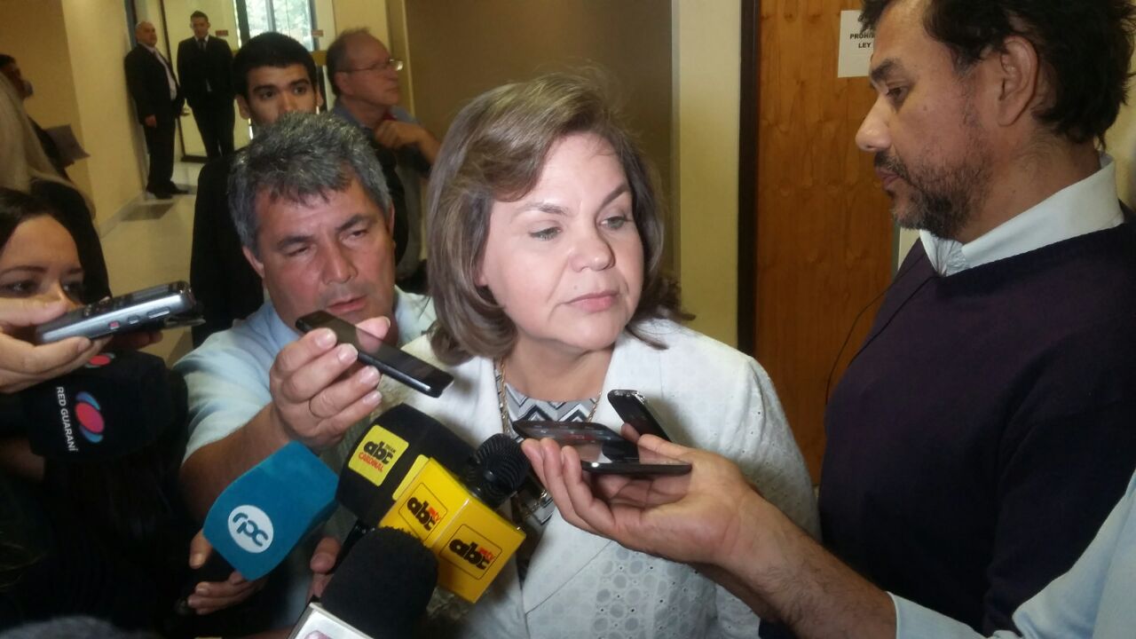 Lilian Samaniego sobre enmienda: “Estamos tranquilos no hay apuro”