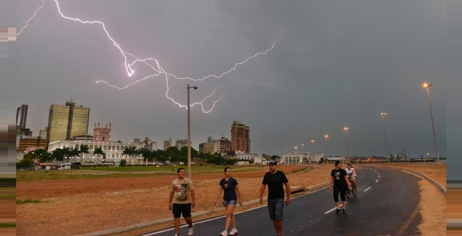 Meteorología en alerta por tormentas que ingresarán al país