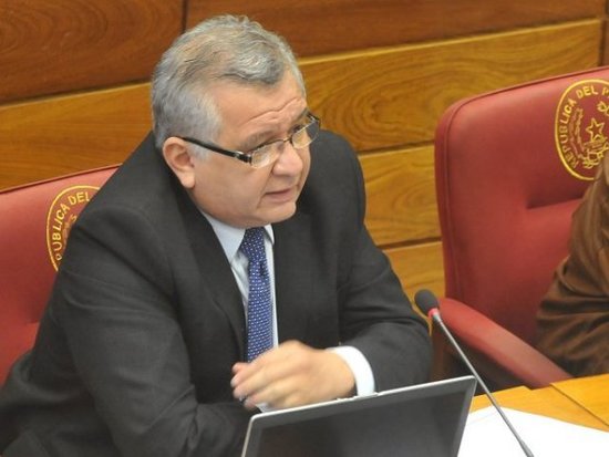 “Los fiscales tienen que identificar a estas personas, si es que les interesa el caso”
