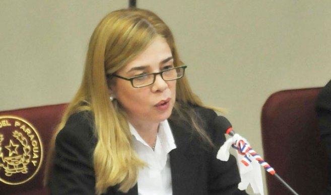 Senadores esperan informes de Hacienda sobre emisión de bonos