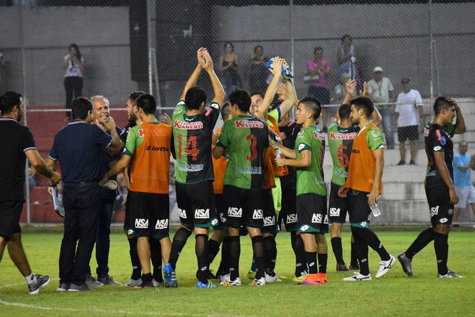 Técnico que debuta, gana