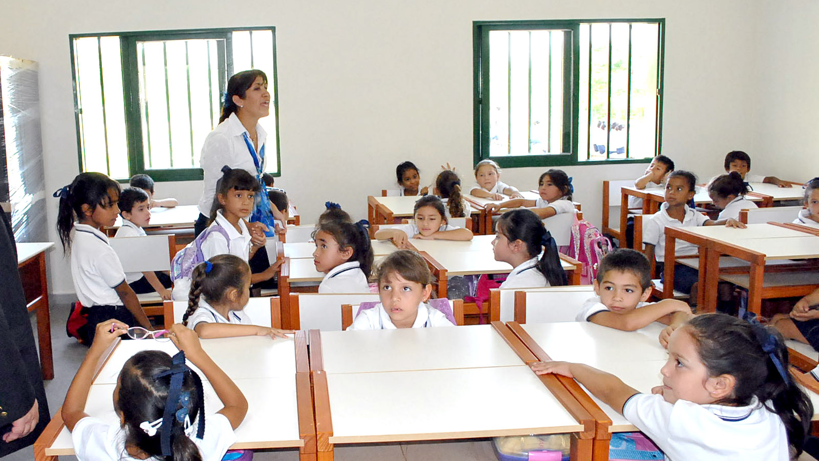 Más de 1.200.000 estudiantes del sector oficial vuelven a clases este lunes 20 de febrero