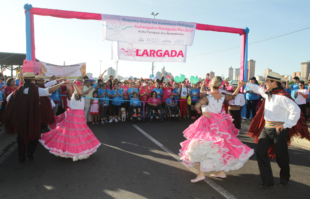 Piden paridad durante nueva edición de “Correcaminata FEM”