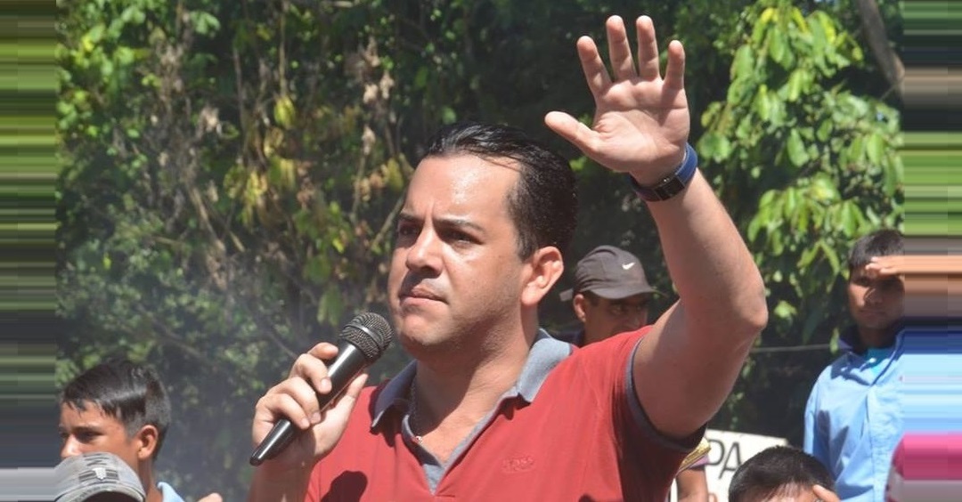 Nota de renuncia no tenía sello ni membrete, alega Friedmann