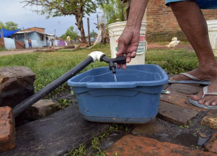 ESSAP afirma que problema del agua en barrios de Asunción ya fue subsanado