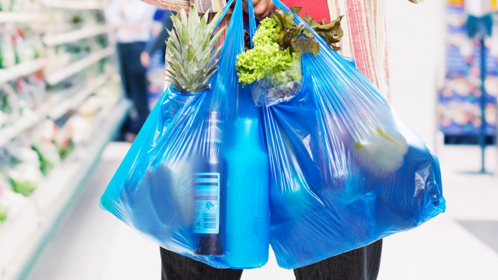 Desde el próximo sábado, supermercados comenzarán a vender “bolsas reutilizables”