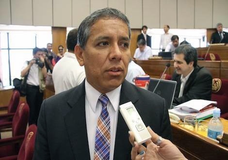 Carlos Amarilla reafirma que pedidos de imputación en su contra se trata de una venganza política