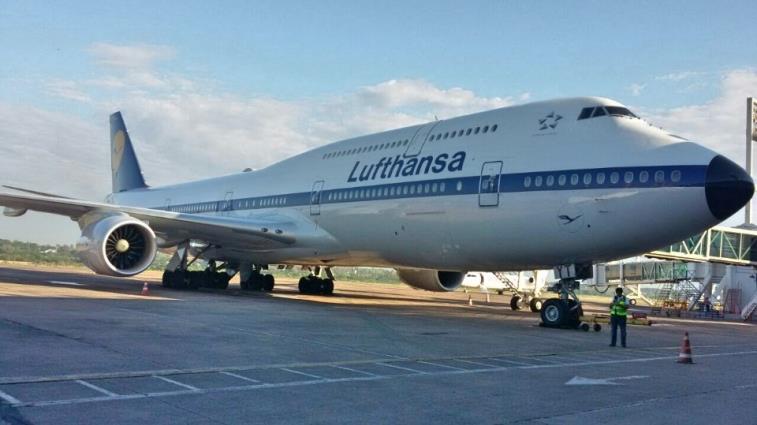 Enorme avión aterrizó en el Silvio Pettirossi