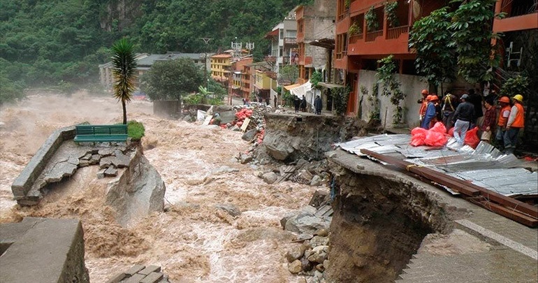 62.000 damnificados y 62 muertos en Perú, a causa de inundaciones