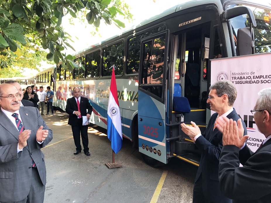 SNPP ya dispone de buses gratuitos para estudiantes de la institución