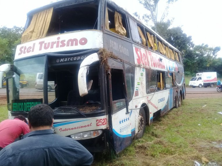 Fatal accidente de ómnibus en Itapúa