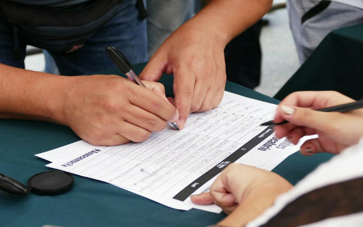 Recolectan firmas contra el tarifazo de la ANDE