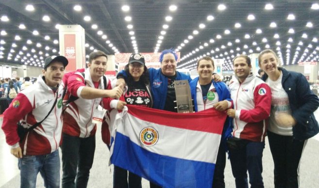 Universitarios paraguayos ganan premio en Mundial de Robótica